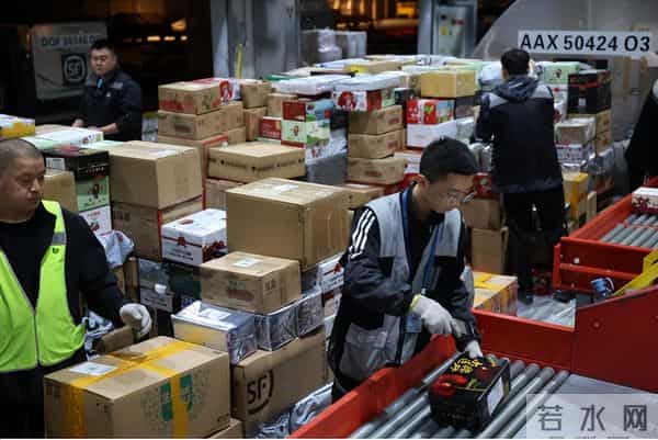 外卖大战结束了?饿了么被美团彻底打没了?改名闪购,没那么简单