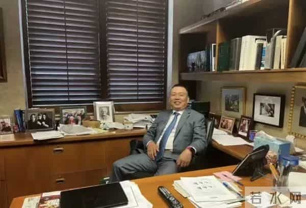 雷军跌落，段永平封神：他才是首富背后的男人