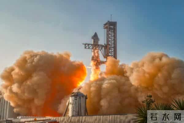 又炸了!121米巨箭空中解体!50亿烧钱模式:航天业该学还是该骂?