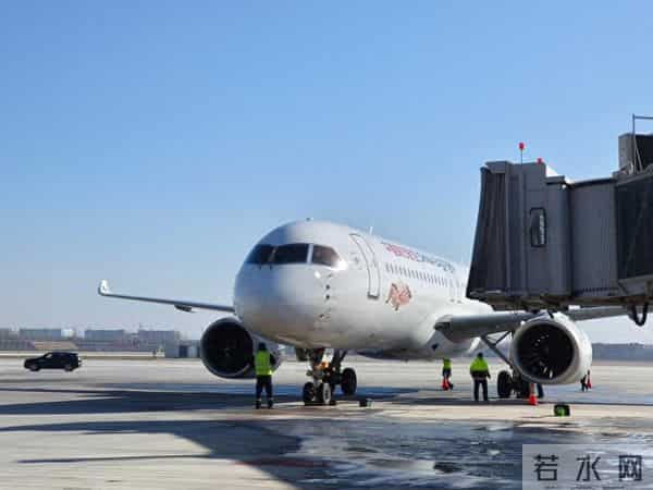 东航国产C919飞机首次通航兰州中川国际机场