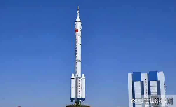 突发特讯!中国航天局通报全球:神廿一航天员将择机出舱,引来全球高度瞩目