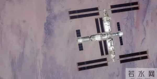 我国可复用火箭成功首飞！“受伤的”神舟二十号或择机返回地球