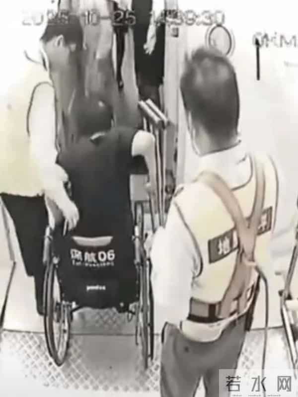 经济舱舒适座位被锁，是为了变相赚钱吗？