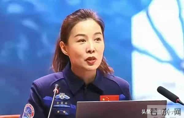 女航天员王亚平大校，可能成为“登月”第一人，已经在准备了