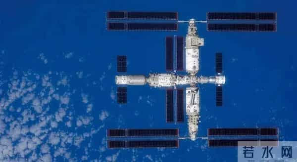 我国可复用火箭成功首飞！“受伤的”神舟二十号或择机返回地球