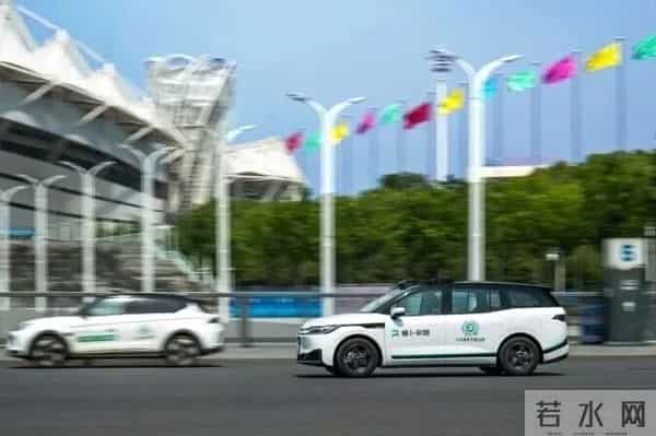 百度巨亏裁员：162亿元老旧设备报废 应届生和10年老员工一起裁