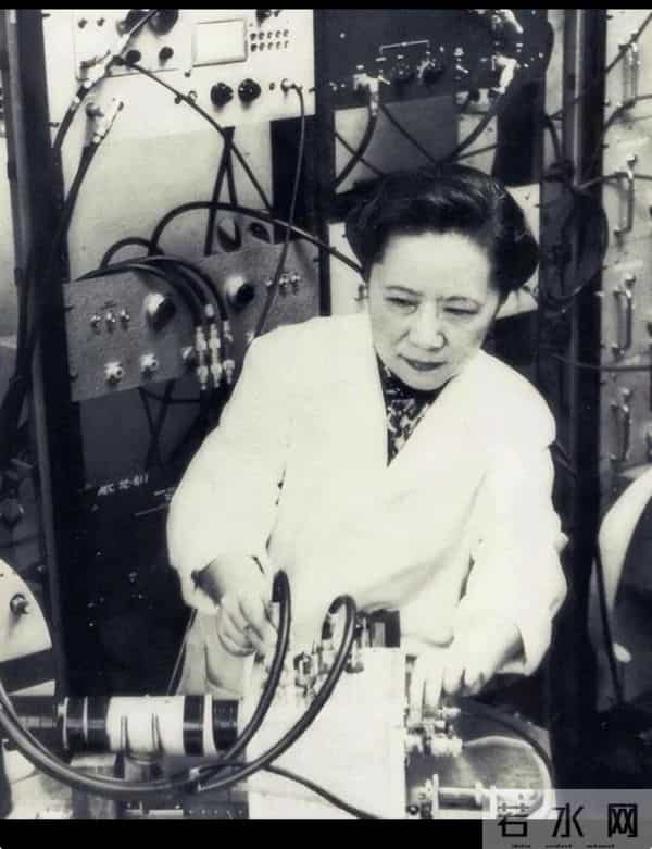 杨振宁为什么不提名吴健雄？