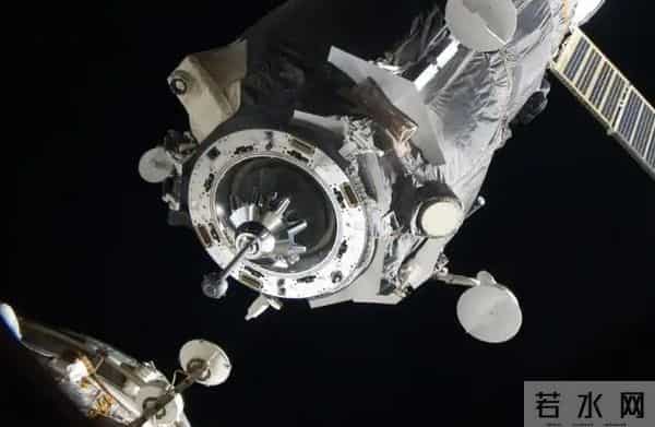 发射塔倒塌，俄罗斯失去载人飞船发射能力，国际空间站堪忧。我国也有同类隐患？