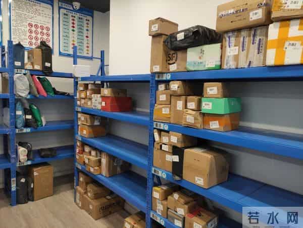 一年躺赚20万的快递驿站,开始塌房了