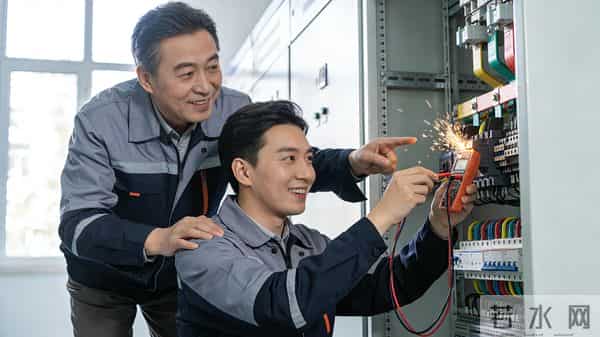 师傅酒后吐真言：接触器接线就这“三板斧”新手照做20年不烧设备