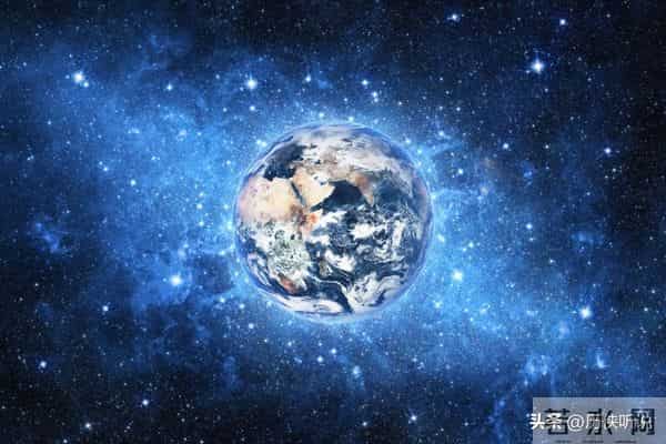 距地球231亿公里的旅行者号，传回照片：人类可能不是唯一生命