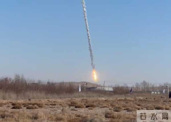 朱雀三号首飞入轨，回收失败！它多重要？长征十二号甲发射准备