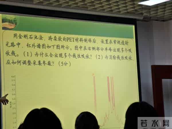 千问再放大招！阿里最强学习模型上线，能讲题、会批改、懂专业，直接把老师“请回家”