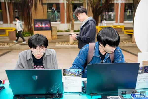 龙魂觉醒，燃动鹭岛！PConline携手微星空降厦门工学院