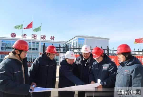 从“卡脖子”到反超！中国T1000级碳纤维量产，打破日美技术壁垒