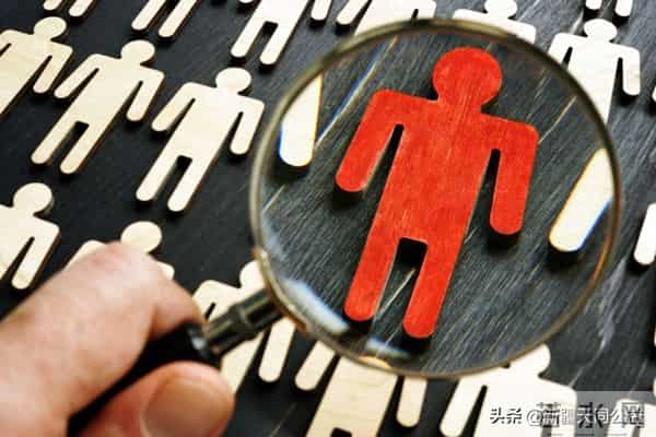 HIV治愈迎来破晓!中国团队十年攻关,“基因剪刀+生物快递”让治愈不再是梦