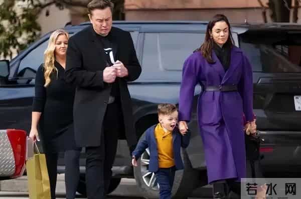 马斯克官宣漂亮高管女友:曾就读耶鲁,已连生4个娃,目前为止,马斯克已公开14个孩子