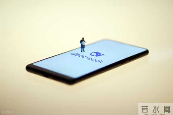 DeepSeek深夜掀桌,当大模型不讲武德,巨头们打响“系统保卫战”