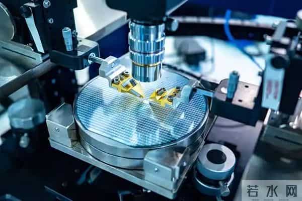 不准踏入中国市场一步？曾在中年入千亿，如今三星却登门“求饶”