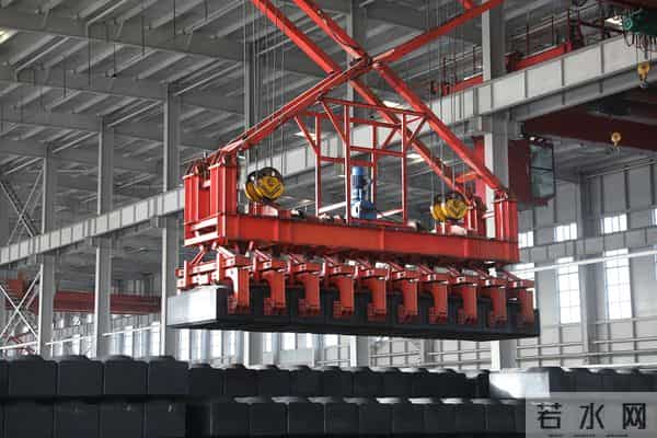 比头发丝还细的丝，能扛200公斤，中国打破美西方垄断实现量产