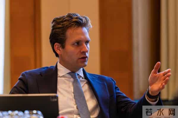 破大防！荷兰大臣向全世界承认：没想到中方真的叫停芯片出口