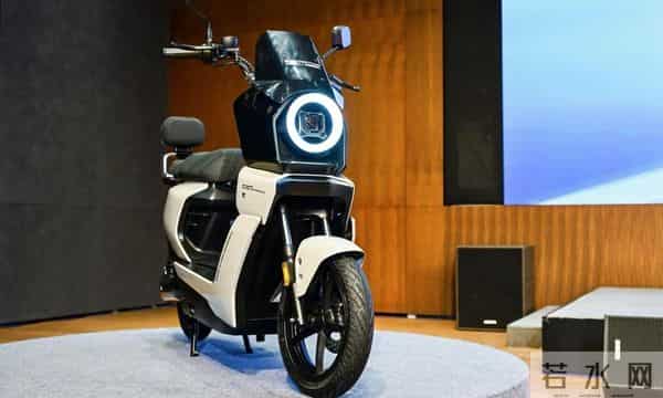 3.8亿人在用！两轮电动狂卷2025：新国标成分水岭，AI化是趋势