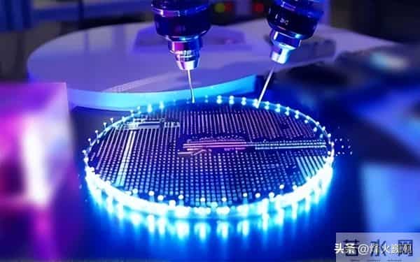 污蔑中国卡审稀土后，日本蓄意报复，或动用王牌对中国芯片下手！