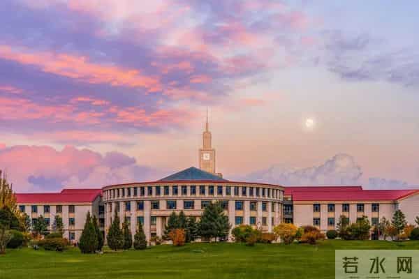 兰大本科生：一作论文被国际顶会录用，现上岸香港大学！