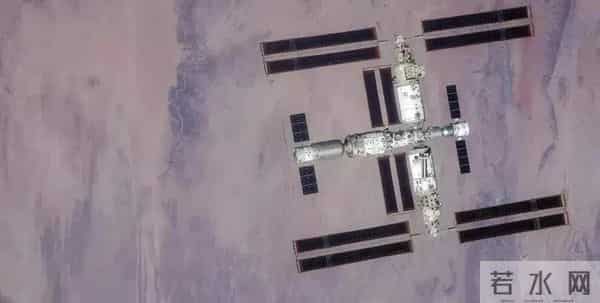 神二十一航天员已飞一个多月，飞半年需30万升氧气，为何用不完