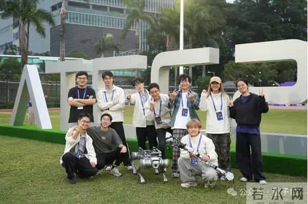 机器人集体到香港户外极限挑战，狗比人强