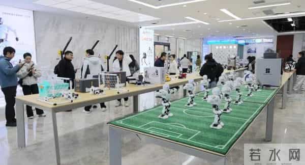 北方首家“机器人超市”，落子济南