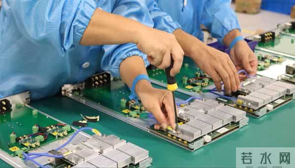 日媒惊了!中国芯片反杀70%,订单涌来3.8美元干翻日本15美元!