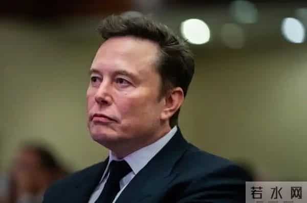 马斯克晒Optimus小跑！全网集体高潮：14万买个铁疙瘩能干啥？