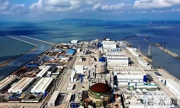 能源格局要变天!美国啃了50年的硬骨头,中国在戈壁滩拿下了