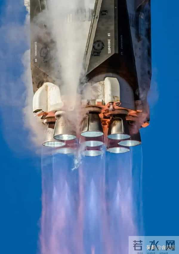 中国火箭逆袭！朱雀三号上天即封神，追平猎鹰，马斯克预言提前？