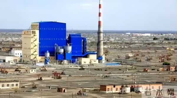 能源格局要变天!美国啃了50年的硬骨头,中国在戈壁滩拿下了