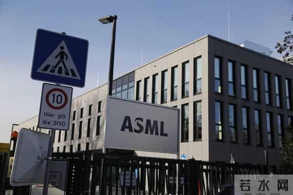 破大防！荷兰大臣向全世界承认：没想到中方真的叫停芯片出口