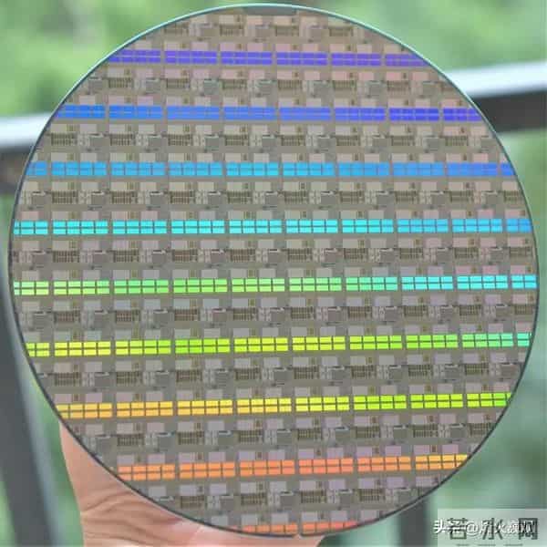 污蔑中国卡审稀土后，日本蓄意报复，或动用王牌对中国芯片下手！