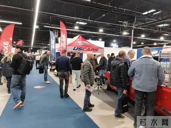 荷兰大臣承认破防！没想到中方真敢断供70%汽车芯片，措手不及