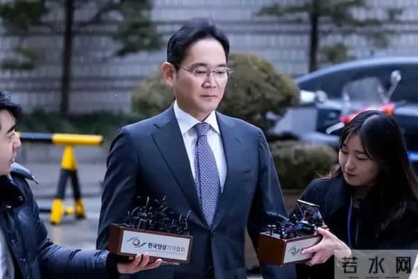 不准踏入中国市场一步？我国下达“逐客令”，三星绝望：放过我们