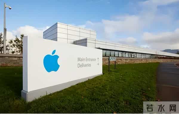 一周内高管集体出走，AI掉队的苹果要变天了？