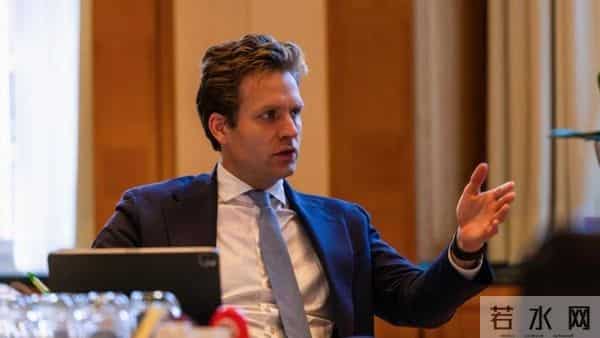 没想到吧?中国突然叫停芯片出口,荷兰懵了,全球产业链跟着炸!