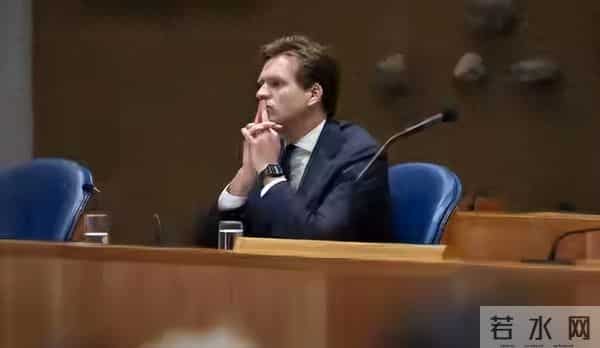 破大防！荷兰大臣向全世界承认：没想到中方真的叫停芯片出口