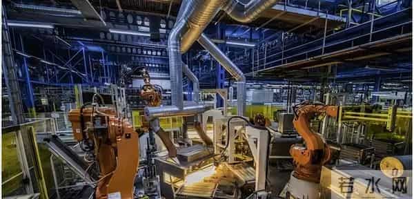 荷兰大臣承认破防！没想到中方真敢断供70%汽车芯片，措手不及