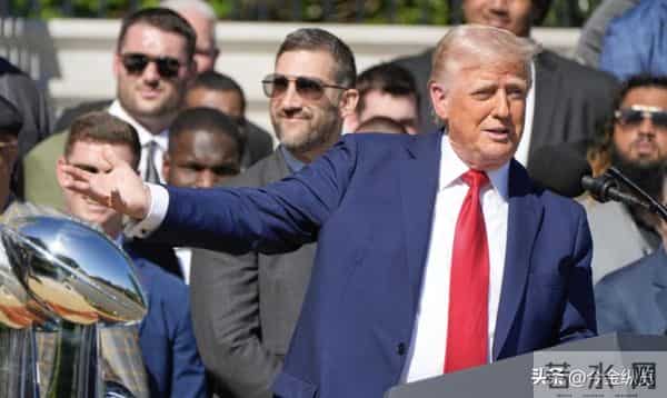 中美科研赛点白热化！中国研发投入逼近美国，世界格局将迎来巨变