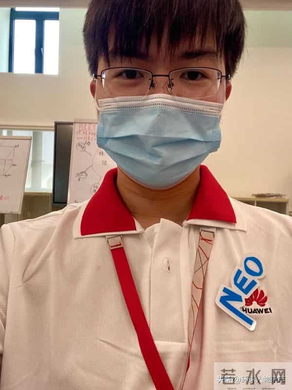 放弃200万年薪，32岁“天才少年”要兑现“极客的浪漫”