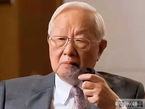 75岁芯片大佬携千亿机密叛逃美国，中国半导体迎暗战