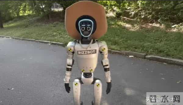 甲亢哥直播失控！AI机器人当场“报废”，百万美元官司火速引爆