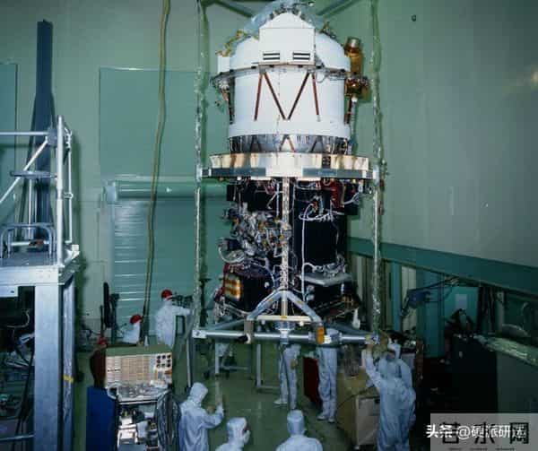 卫星超级工厂即将投产！年产1000颗卫星，A股这些公司最受益