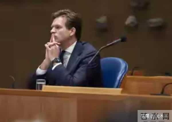 荷兰大臣承认：没想到中方真的叫停芯片出口！彻底颠覆了他的预期